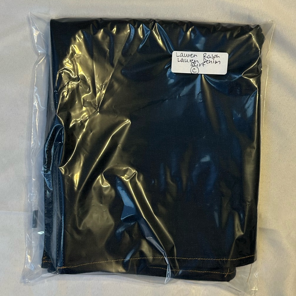 Lauren Ralph Lauren Dark Blue Denim Skirt - SZ 10 - Picture 7 of 7
